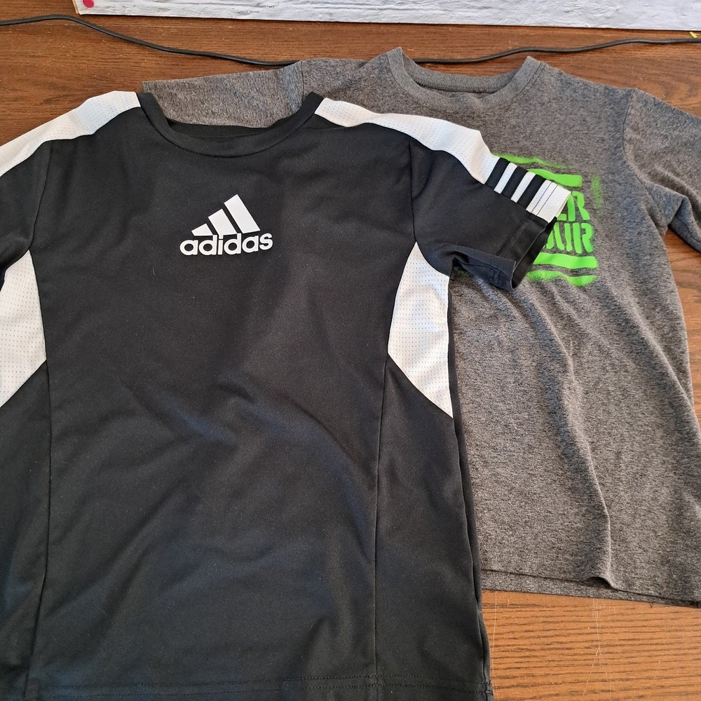 Boys Adidas and‎ Under Armour Athletic T-Shirt Bundle Size Small 8 Black Gray